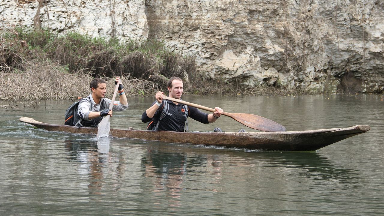 En pleine nature avec Bear Grylls : Affiche