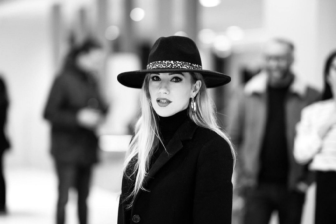 Photo promotionnelle Émilie Parvillers