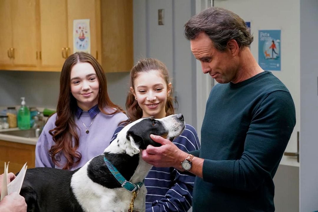 The Unicorn : Photo Walton Goggins, Makenzie Moss, Ruby Jay