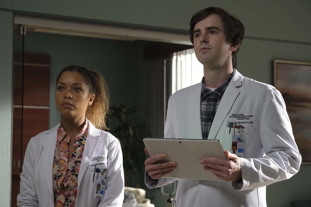 Good Doctor : Photo Antonia Thomas, Freddie Highmore