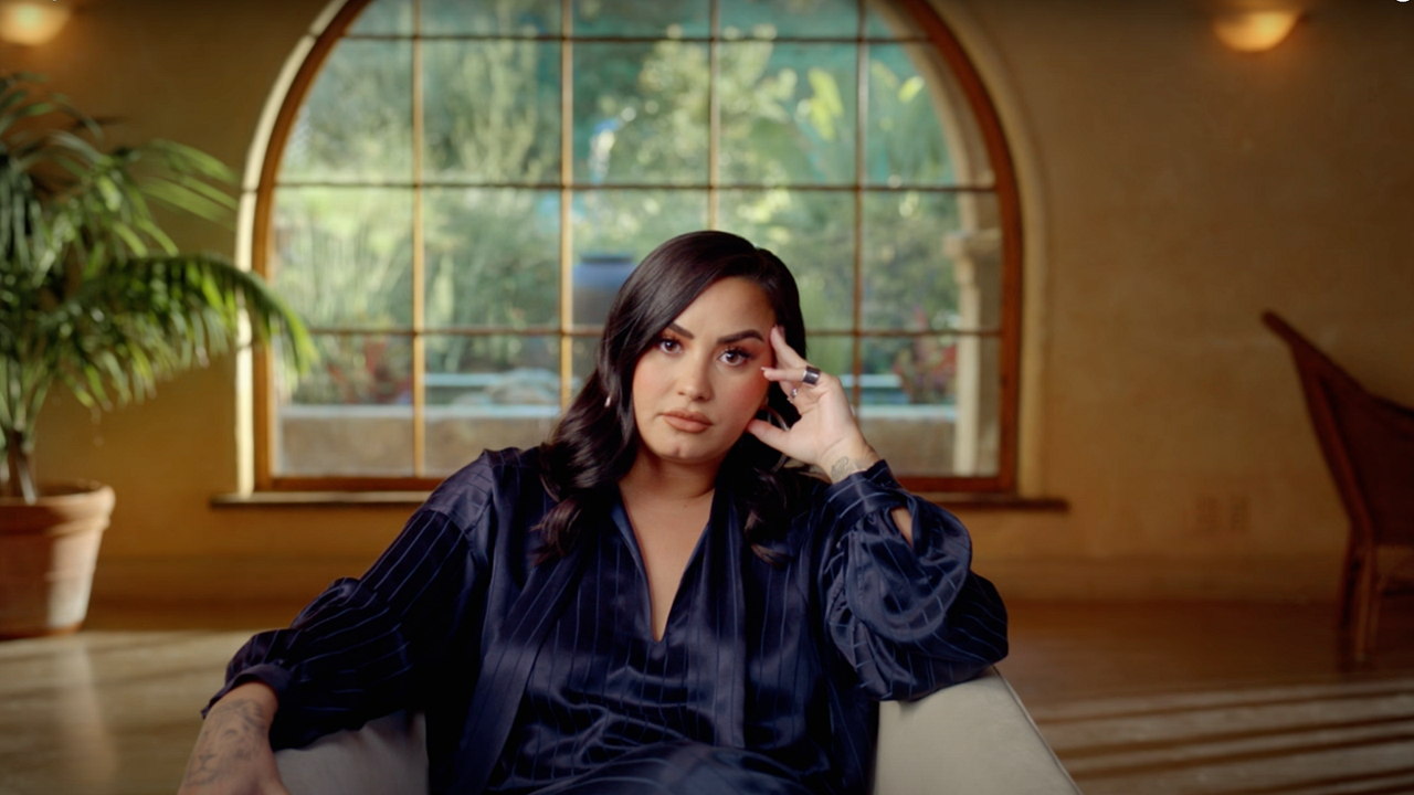 Demi Lovato: Dancing with the Devil : Photo