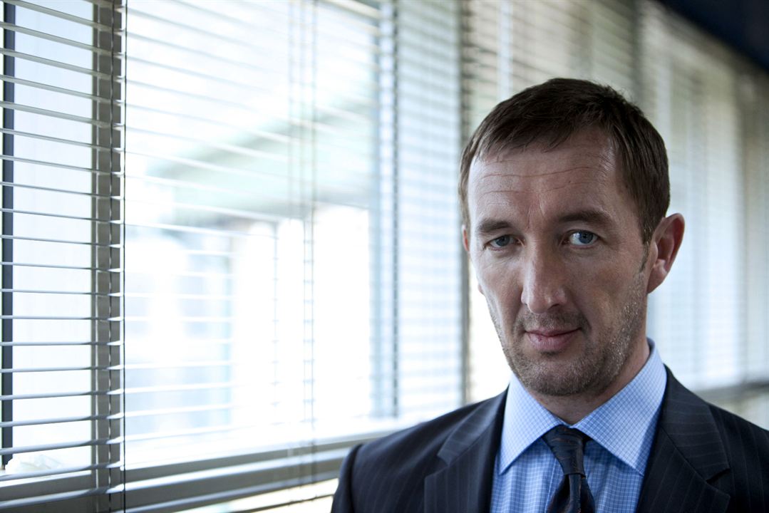 Next photo of Ralph Ineson