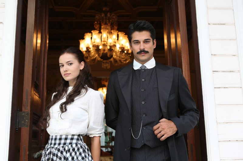 Photo Burak Özçivit, Fahriye Evcen