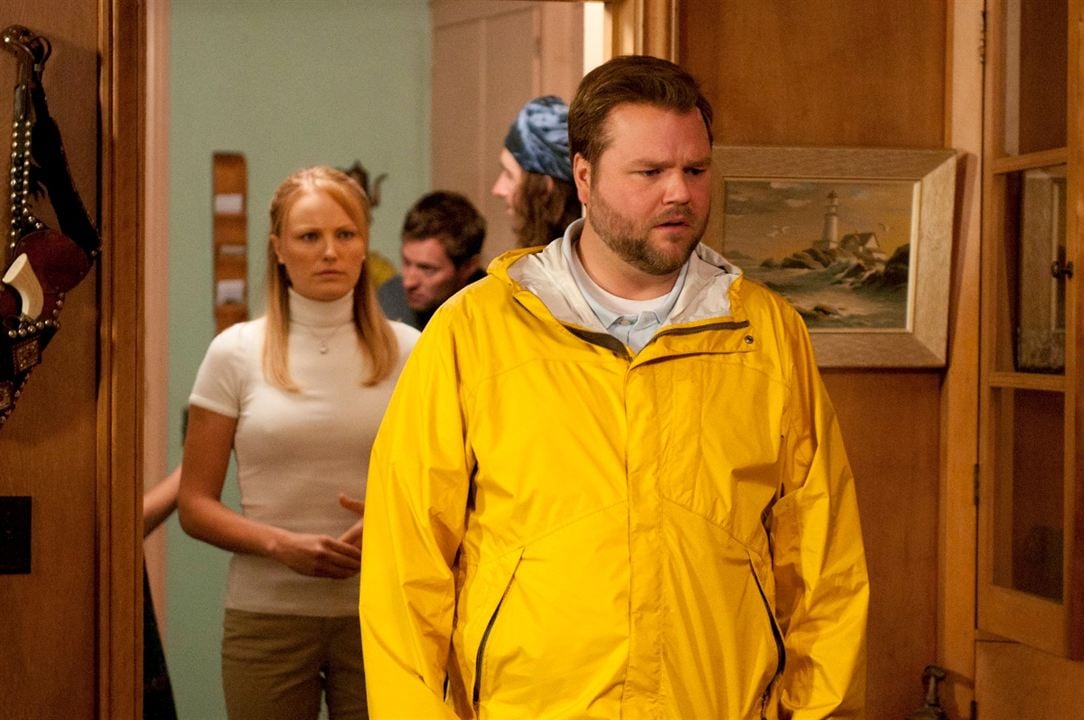 Cottage Country : Photo Tyler Labine, Malin Åkerman