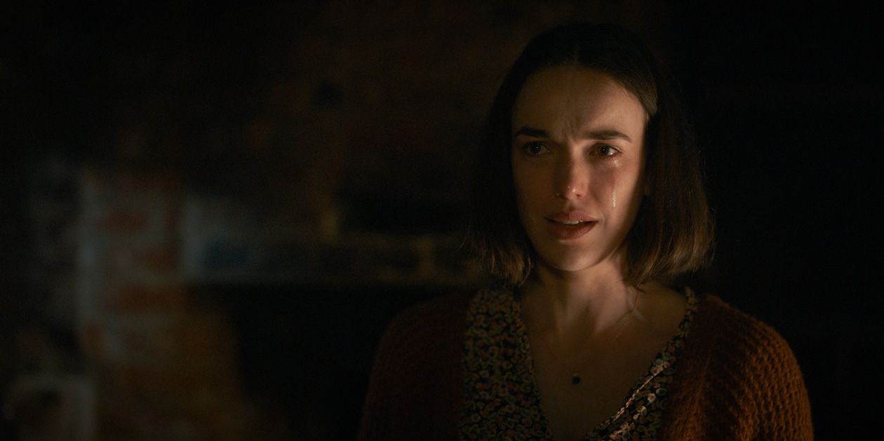 Suspicion : Photo Elizabeth Henstridge