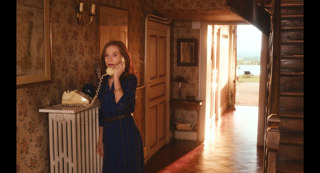 A propos de Joan : Photo Isabelle Huppert