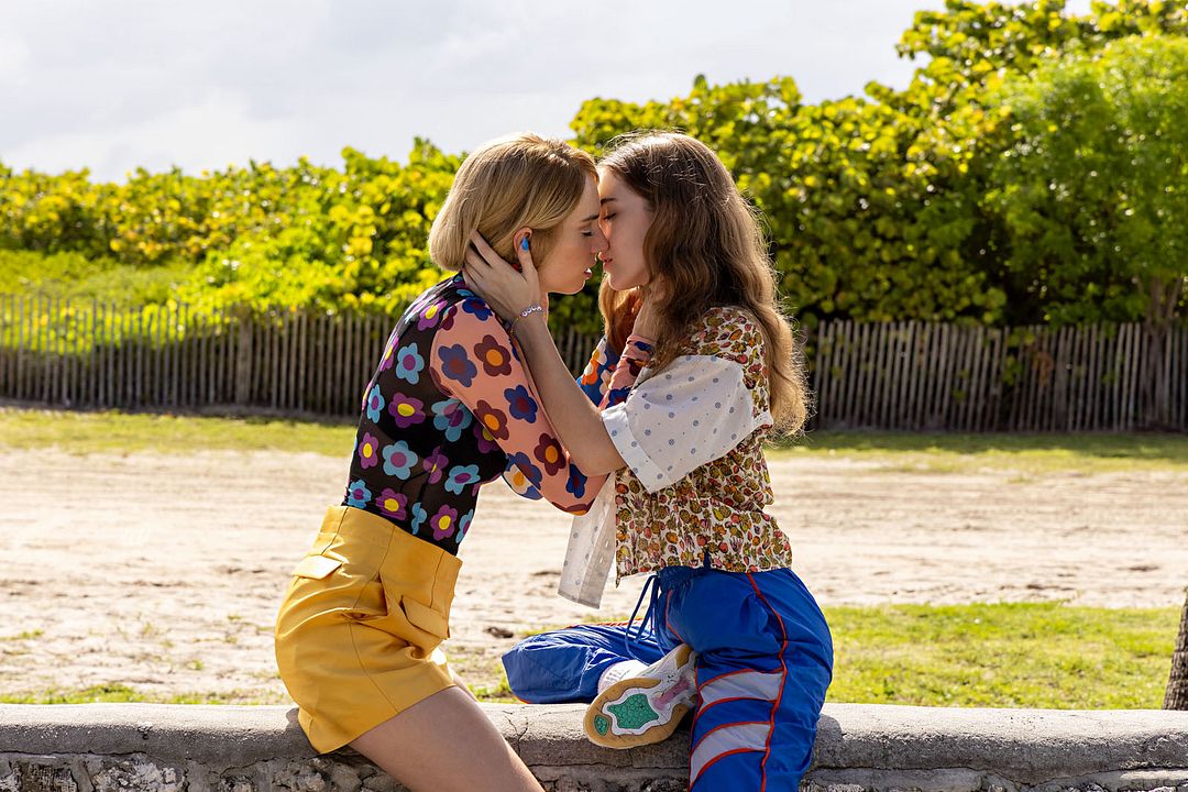 Si tu me venges… : Photo Maya Hawke, Talia Ryder