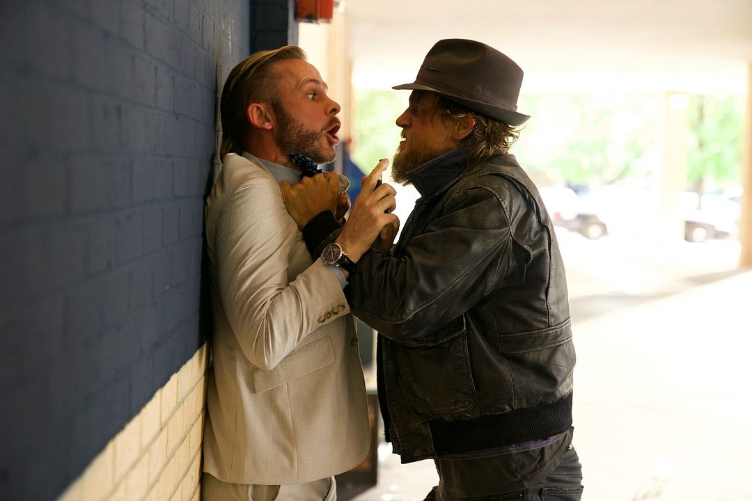 Waldo, détective privé : Photo Charlie Hunnam