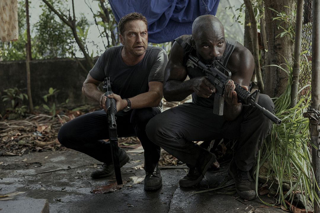 Mayday : Photo Gerard Butler, Mike Colter