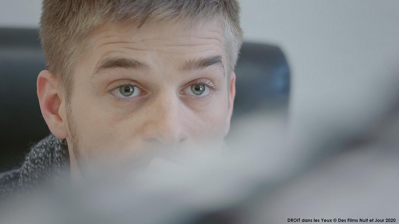 Droit dans les yeux : Photo