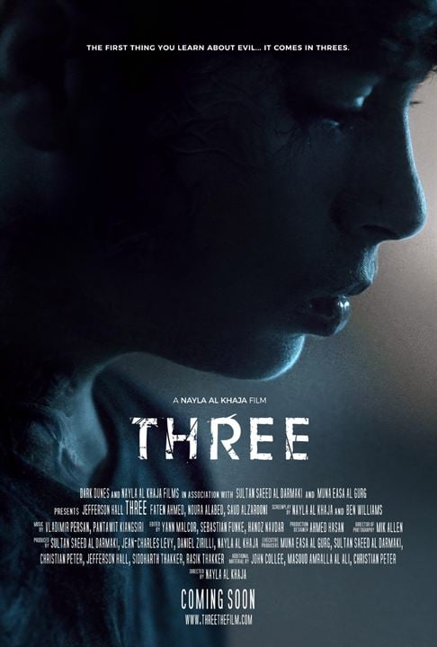 Three : Affiche