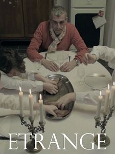 Affiche du film Etrange