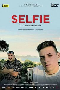 Affiche du film Selfie, avoir 16 ans à Naples