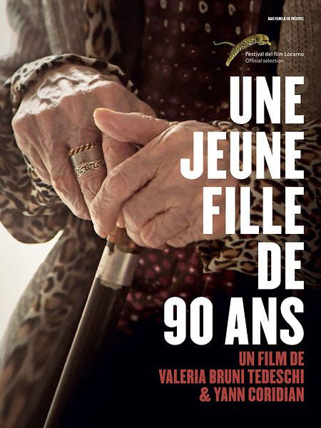 Affiche du film Une jeune fille de 90 ans