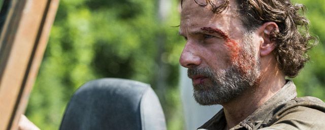 Films Et Séries Tv Avec Andrew Lincoln The Walking Dead : Andrew Lincoln aurait dû quitter la série l'année