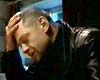 "C'est clair ?" - David (Andy Serkis) entraîne Peter (Reece Shearsmith) à être menaçant...
