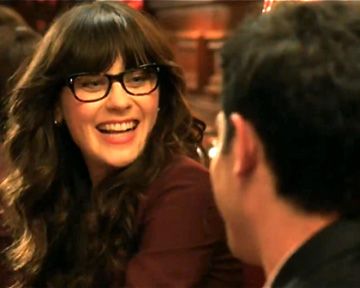 Peut-être un film pour "Flight Of the Conchords"  ;  Des retours dans "Desperate Housewives"  ;  Hilarie Burton et Justin Hartley dans "Castle"  ;  Ewan McGregor dans un pilote pour HBO  ;  Sofia Milos au micro  ;  On répond à vos questions : "Cougar Town", "Common Law", "Falling Skies"  ;  Les rires enregistrés dans les comédies : amis ou ennemis ?  ;  La nouvelle bande; annonce d'"Alcatraz"