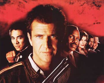 Pleins feux sur les deux derniers volets de "L'Arme Fatale" avec :des cadreurs dans le champ; Des caméras visibles; ...;