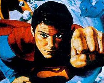Le film de la semaine : "Superman 4"; L'extrait en plus : un homme en slip et un mannequin en mousse; Rubrique "Supernan" : le superhéros indien du sauvetage de proximité; L'extrait en trop : "Skateboard Kid";