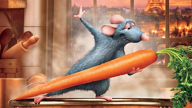 "Le DVD dans le lecteur, on s'installe dans le canapé et... Il manque un truc là, non ? Le poulet rôti !"