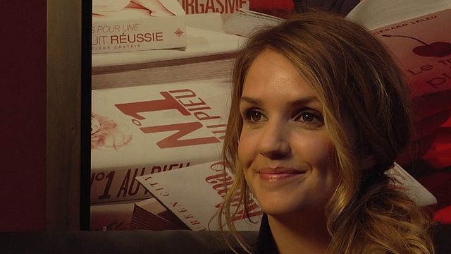 A l'occasion de la sortie de "A coup sûr", Laurence Arné se prête au questionnaire Portrait d'une jeune actrice, concocté par AlloCiné.