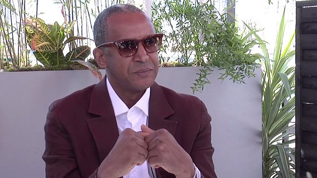 Le cinéaste mauritanien Abderrahmane Sissako présente "Timbuktu" lors de ce 67ème Festival de Cannes. Un film lumineux contre un obscurantisme absurde et un magnifique portrait de femmes...