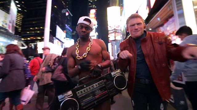 Et si Peter Quill (Star-Lord) des "Gardiens de la galaxie" se baladait dans le métro et les rues de New York, ça donnerait quoi ? Un internaute inspiré a trouvé la réponse. La vidéo la plus fun depuis... la bande-annonce des "Gardiens".