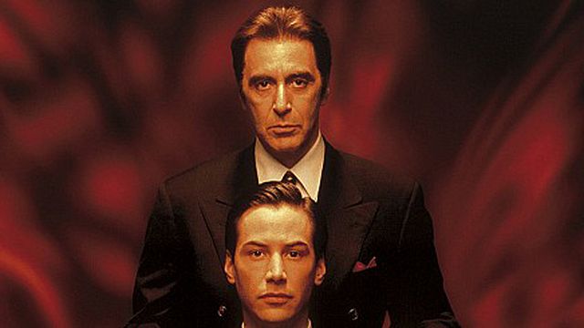 Saviez-vous que le personnage campé par Al Pacino se nomme John Milton en hommage à un poète ? Que Charlize Theron a préparé son rôle avec un spécialiste de la schizophrénie ? Qu'elle a retrouvé Keanu Reeves quelques années plus tard dans "Sweet November" ?