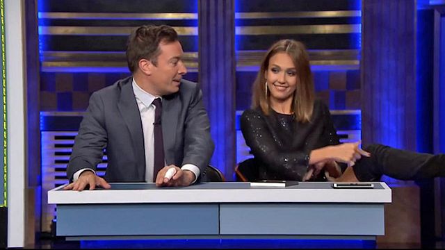 Invités sur le plateau de Jimmy Fallon, les deux comédiens latino-américains participent à un nouveau jeu !