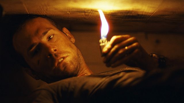 "Ben tu viens ou quoi ? Je peux pas, j'suis coincé..."