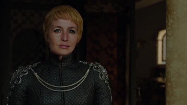 Scully à Westeros ? John Cusack en Walter White ? Tea Leoni en Rachel ? Ray Liotta en Soprano ? Pamela Anderson dans X-Files ? JB de&nbsp;Tales From The Click&nbsp;et Michel de Faux Raccord vous dévoilent les autres visages qu'auraient pu avoir vos séries cultes...