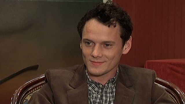 La scène du diner de "Taxi Driver" par Anton Yelchin...