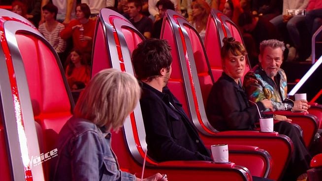 The Voice : les coachs choisissent-ils leur tenue tout seuls ? La  production répond et il y a quelques exceptions - TV ACTU by AlloCiné