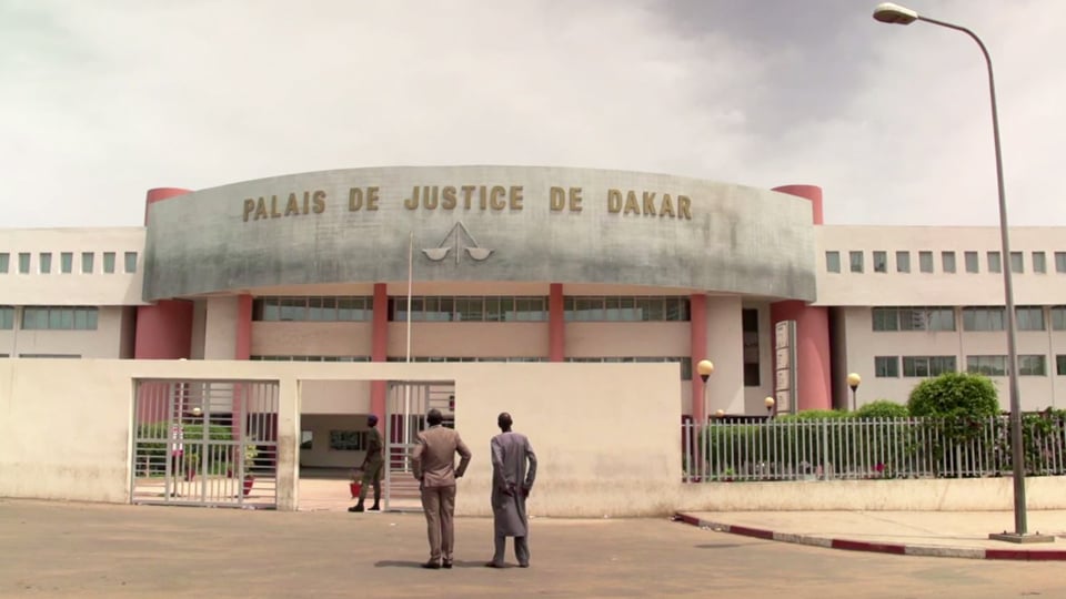 Extrait du film Hissein Habré, une tragédie tchadienne - Hissein Habré ...
