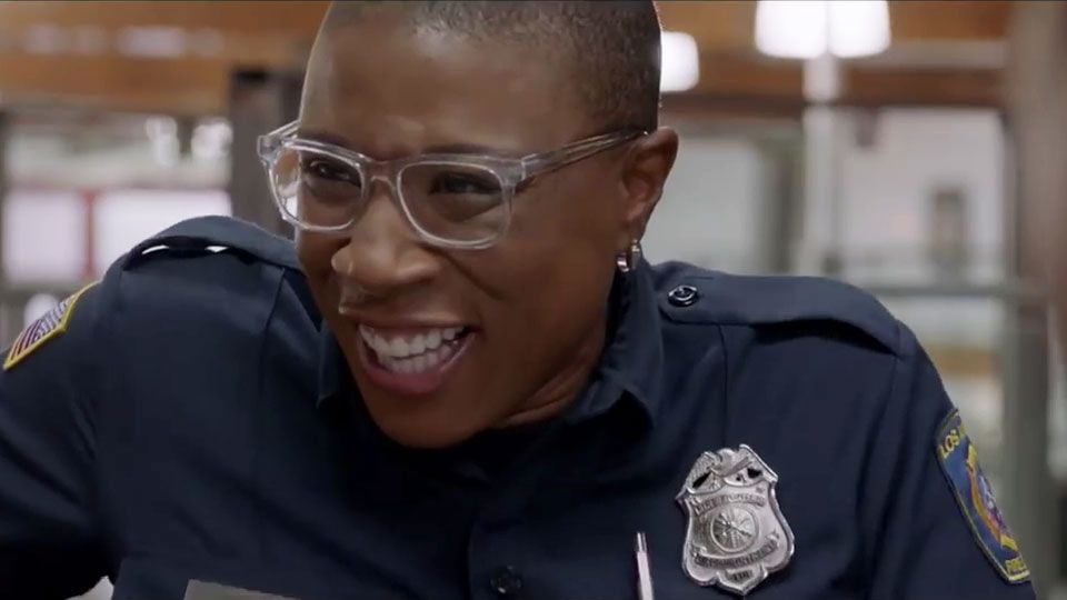 9-1-1 - saison 1 Bande-annonce (2) VO - Trailer 9-1-1 S01 - AlloCiné